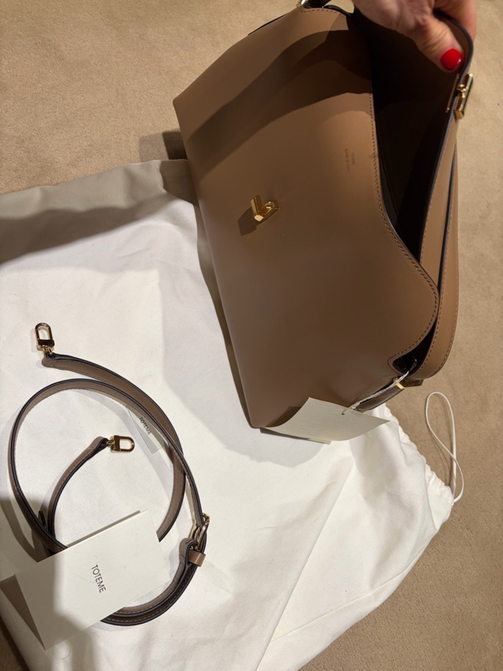 Toteme Tan Shoulder Bag - Picture 6 of 7